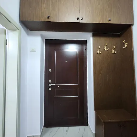 Nevi Apartment *